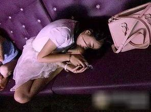 大腿根的搞笑视频,笑出腹肌的欢乐瞬间